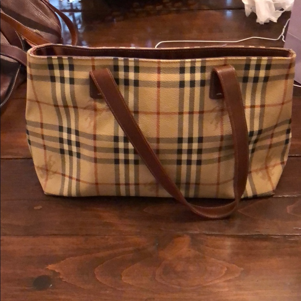 Burberry tote